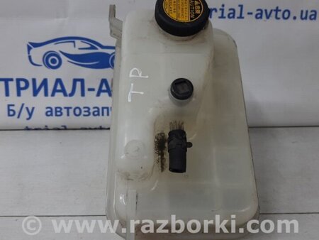 ФОТО Бачок радиатора (расширительный) для Toyota Land Cruiser Prado 120 Киев