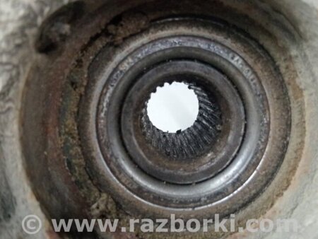 ФОТО Кулак поворотный правый со ступицей для Toyota Avensis T250 (02.2003-10.2009) Киев