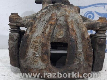 ФОТО Суппорт передний правый для Toyota Avensis T250 (02.2003-10.2009) Київ