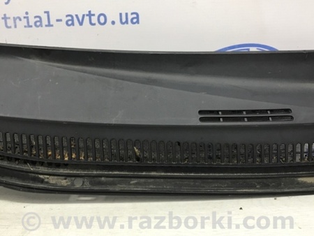ФОТО Дефлектор дворников для Toyota Avensis T250 (02.2003-10.2009) Киев
