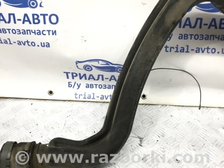 ФОТО Горловина заливная для Toyota Avensis T250 (02.2003-10.2009) Киев