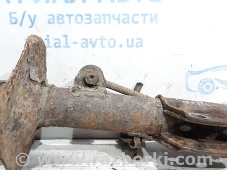 ФОТО Амортизатор передний левый для Toyota Avensis T250 (02.2003-10.2009) Киев