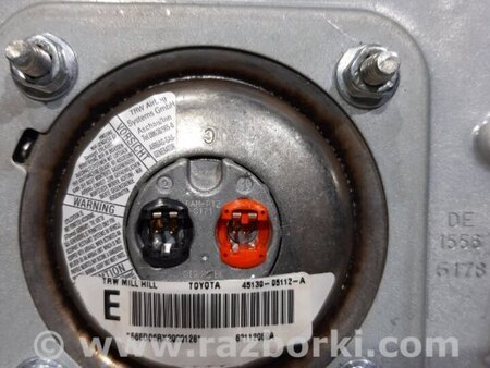 ФОТО Подушка безопасности в руль для Toyota Avensis T250 (02.2003-10.2009) Киев