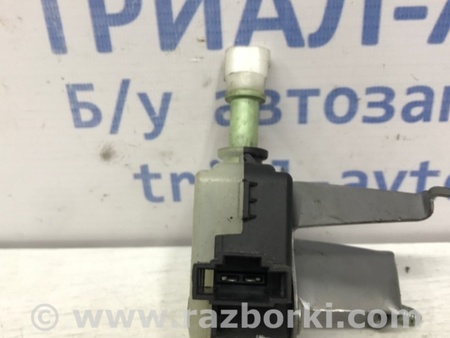 ФОТО Привод лючка бака для Toyota Avensis T250 (02.2003-10.2009) Киев