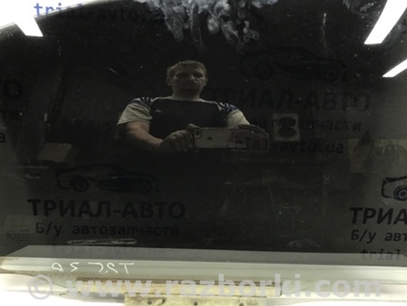 ФОТО Стекло двери заднее правое для Toyota Avensis T250 (02.2003-10.2009) Киев