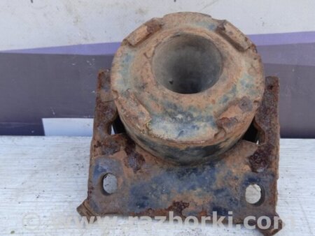 ФОТО Подушка ДВС правая для Toyota Land Cruiser Prado 120 Киев