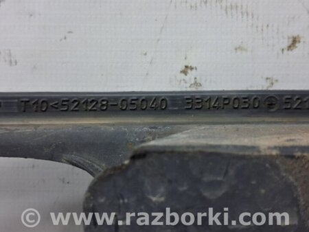 ФОТО Решетка противотуманки левая для Toyota Avensis T250 (02.2003-10.2009) Київ