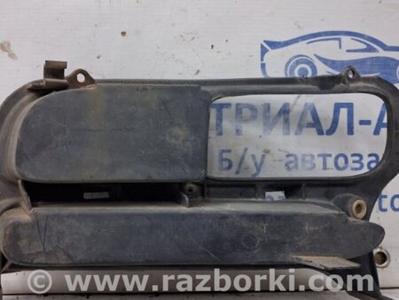 ФОТО Решетка противотуманки правая для Toyota Avensis T250 (02.2003-10.2009) Киев