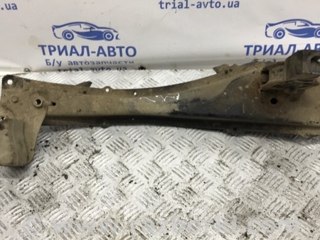 ФОТО Балка продольная для Toyota Avensis T250 (02.2003-10.2009) Киев