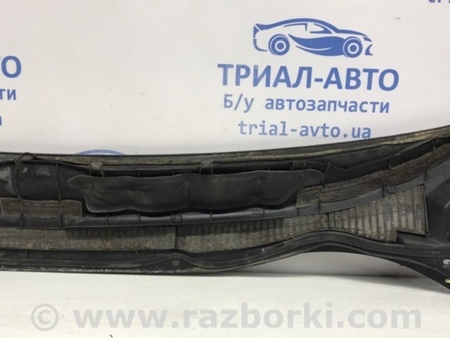 ФОТО Дефлектор дворников для Toyota Avensis T250 (02.2003-10.2009) Киев