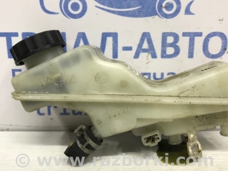 ФОТО Бачок главного тормозного цилиндра для Toyota Avensis T250 (02.2003-10.2009) Киев