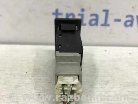 ФОТО Кнопка подогрева для Toyota Avensis T250 (02.2003-10.2009) Київ