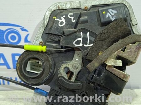 ФОТО Замок двери задний правый для Toyota Land Cruiser Prado 120 Киев