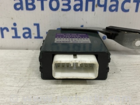 ФОТО Блок управления дверьми для Toyota Land Cruiser Prado 120 Киев