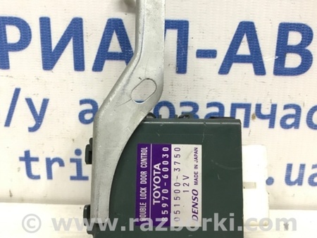 ФОТО Блок управления дверьми для Toyota Land Cruiser Prado 120 Киев