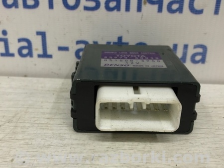 ФОТО Блок управления дверьми для Toyota Land Cruiser Prado 120 Киев