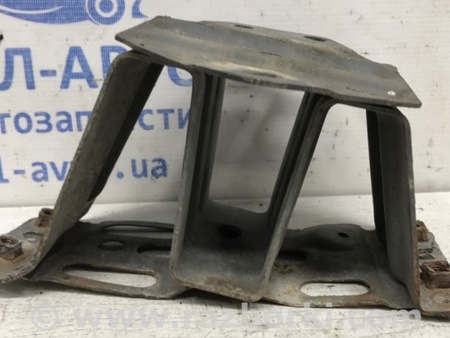 ФОТО Кронштейн усилителя заднего бампера для Toyota Avensis T250 (02.2003-10.2009) Київ