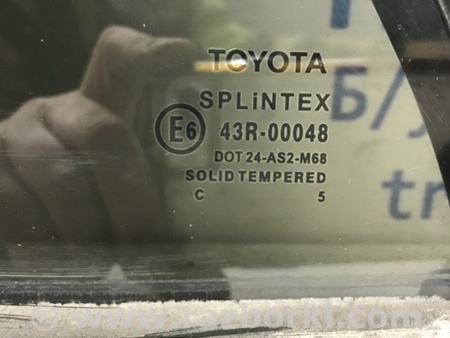 ФОТО Стекло двери задней левой (форточка) для Toyota Avensis T250 (02.2003-10.2009) Киев