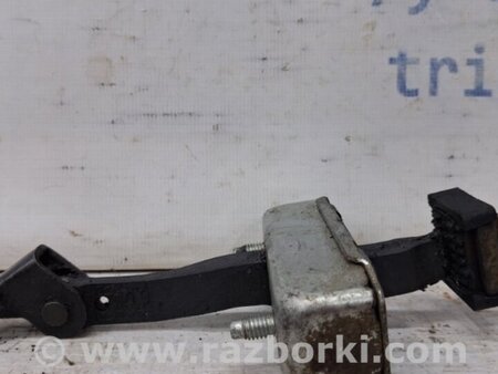 ФОТО Ограничитель двери передний левый для Toyota Land Cruiser Prado 120 Киев