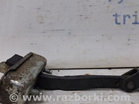 ФОТО Ограничитель двери задний правый для Toyota Land Cruiser Prado 120 Киев