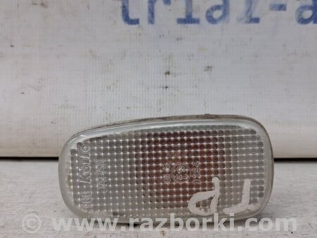 ФОТО Повторитель поворотника для Toyota Land Cruiser Prado 120 Киев