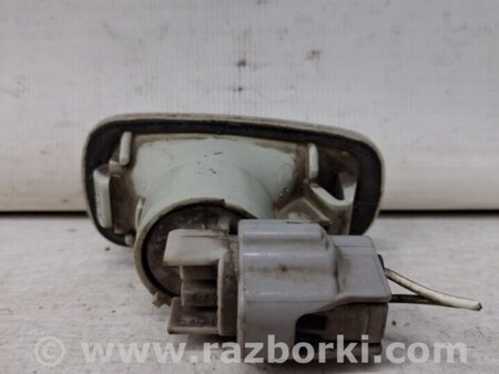 ФОТО Повторитель поворотника для Toyota Land Cruiser Prado 120 Киев