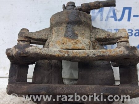 ФОТО Суппорт передний правый для Toyota Avensis T250 (02.2003-10.2009) Киев