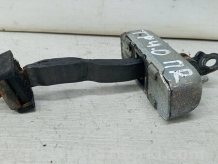 ФОТО Ограничитель двери передний правый для Toyota Land Cruiser Prado 120 Киев