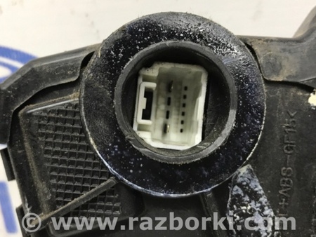 ФОТО Замок двери передний правый для Toyota Avensis T250 (02.2003-10.2009) Київ