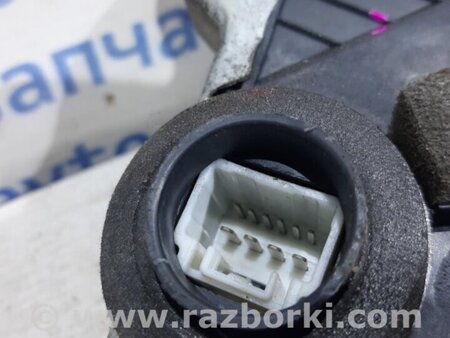 ФОТО Замок двери передний правый для Toyota Land Cruiser Prado 120 Киев