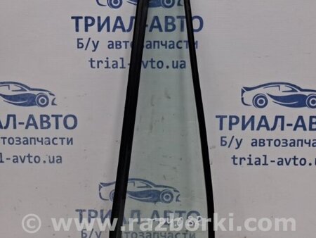 ФОТО Стекло двери задней правой (форточка) для Toyota Land Cruiser Prado 120 Киев