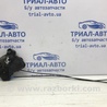 Замок двери передний правый Toyota Avensis T250 (02.2003-10.2009)