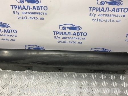 ФОТО Накладка порога внешняя правая для Toyota Avensis T250 (02.2003-10.2009) Киев