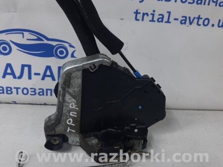 ФОТО Замок двери передний правый для Toyota Land Cruiser Prado 120 Киев