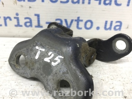 ФОТО Петля двери задней левой верхняя для Toyota Avensis T250 (02.2003-10.2009) Киев