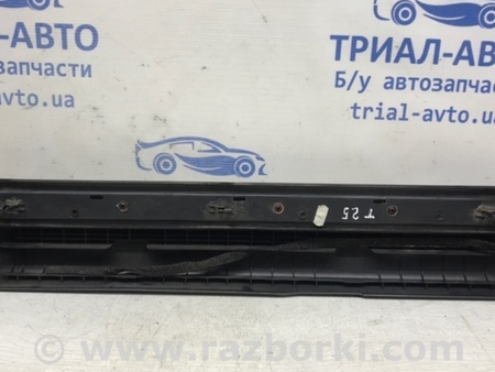 ФОТО Накладка порога внешняя левая для Toyota Avensis T250 (02.2003-10.2009) Киев
