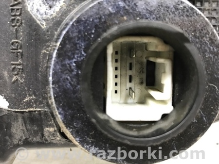 ФОТО Замок двери передний правый для Toyota Avensis T250 (02.2003-10.2009) Киев