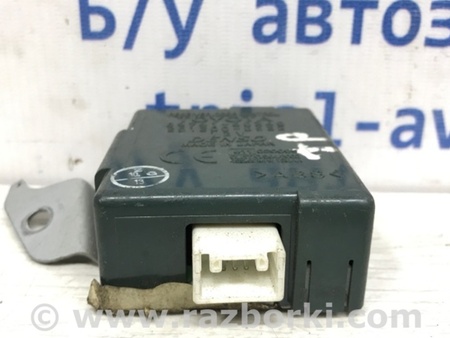 ФОТО Блок управления центральным замком для Toyota Land Cruiser Prado 120 Киев