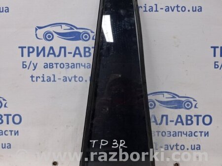 ФОТО Стекло двери задней правой (форточка) для Toyota Land Cruiser Prado 120 Киев