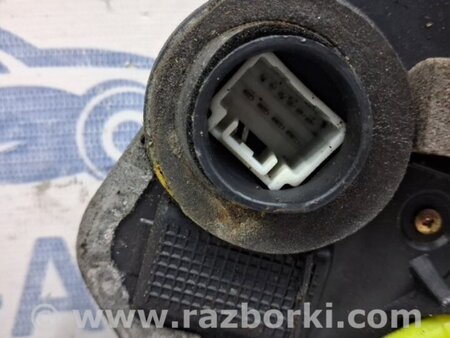 ФОТО Замок двери передний правый для Toyota Land Cruiser Prado 120 Киев