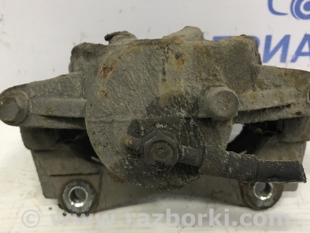 ФОТО Суппорт передний правый для Toyota Avensis T250 (02.2003-10.2009) Киев