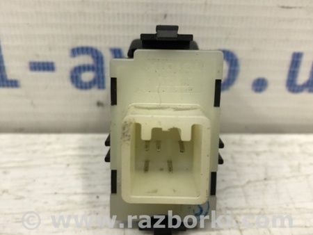 ФОТО Кнопка стеклоподъемника для Toyota Avensis T250 (02.2003-10.2009) Київ