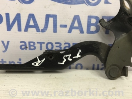 ФОТО Петля капота правая для Toyota Avensis T250 (02.2003-10.2009) Киев