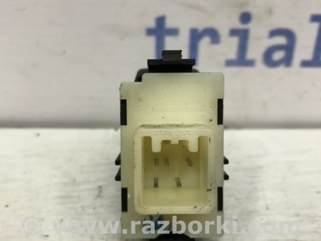 ФОТО Кнопка стеклоподъемника для Toyota Avensis T250 (02.2003-10.2009) Киев