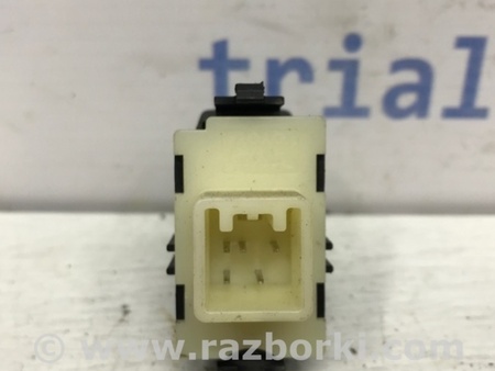 ФОТО Кнопка стеклоподъемника для Toyota Avensis T250 (02.2003-10.2009) Київ