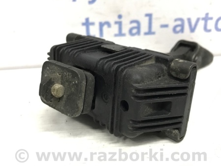 ФОТО Ограничитель двери задний правый для Toyota Avensis T250 (02.2003-10.2009) Київ