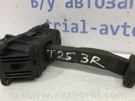 ФОТО Ограничитель двери задний правый для Toyota Avensis T250 (02.2003-10.2009) Киев