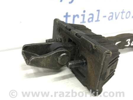 ФОТО Ограничитель двери задний левый для Toyota Avensis T250 (02.2003-10.2009) Киев