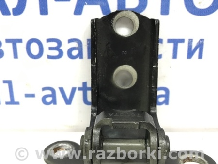 ФОТО Петля двери задней левой для Toyota Avensis T250 (02.2003-10.2009) Киев