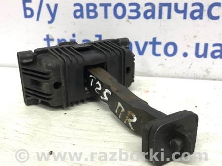 ФОТО Ограничитель двери передний правый для Toyota Avensis T250 (02.2003-10.2009) Киев